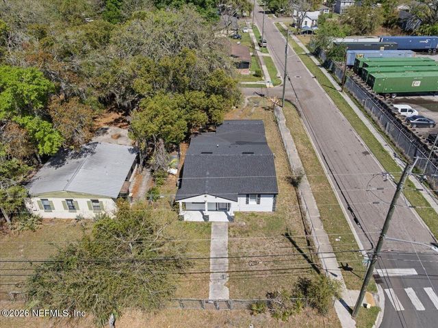 2205 COMMONWEALTH Avenue, Jacksonville, FL 32209