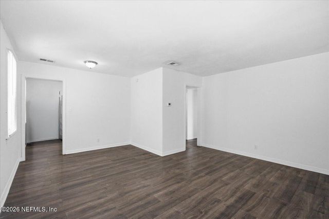 2205 COMMONWEALTH Avenue, Jacksonville, FL 32209