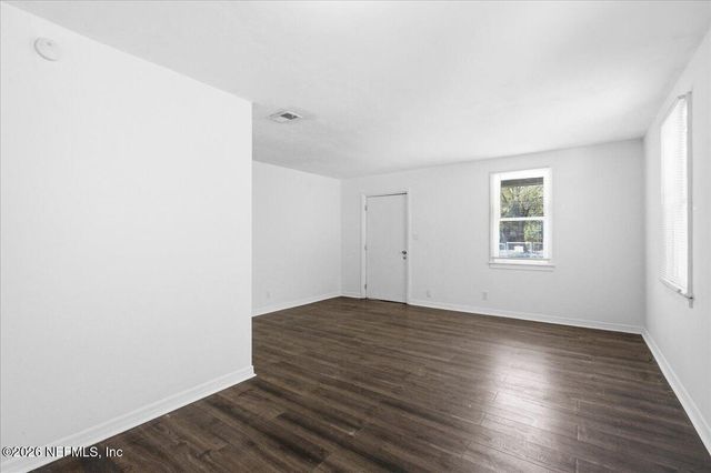 2205 COMMONWEALTH Avenue, Jacksonville, FL 32209