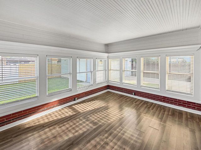 2401 Lincoln ROAD, Kenosha, WI 53143