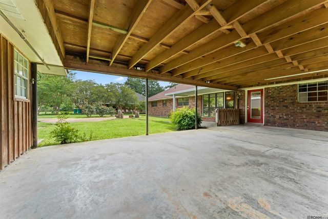 6667 Martin Dr, Zachary, LA 70791