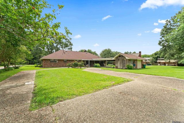 6667 Martin Dr, Zachary, LA 70791