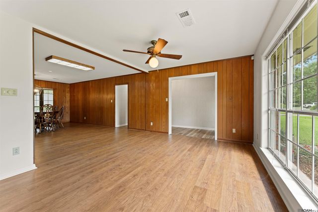 6667 Martin Dr, Zachary, LA 70791