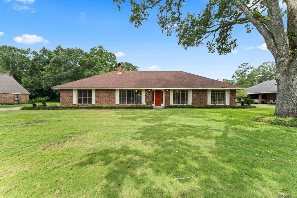 6667 Martin Dr, Zachary, LA 70791
