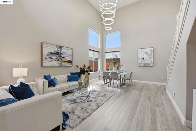 234 Bridgewater Rd, Hayward, CA 94544