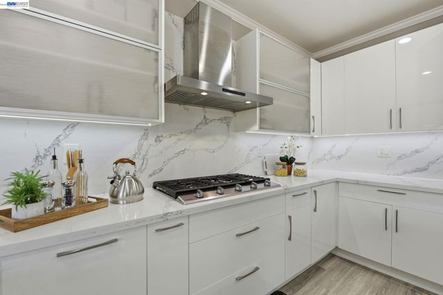 234 Bridgewater Rd, Hayward, CA 94544