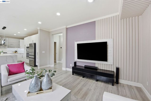 234 Bridgewater Rd, Hayward, CA 94544