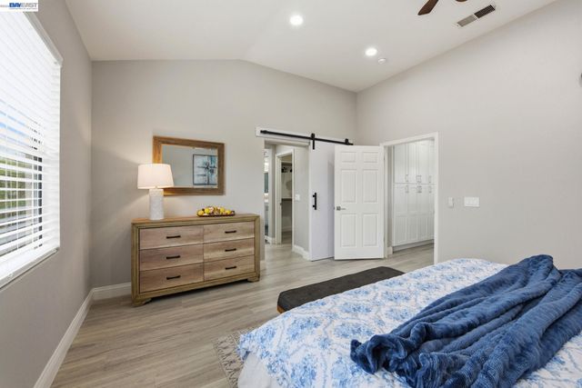 234 Bridgewater Rd, Hayward, CA 94544