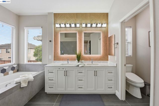 234 Bridgewater Rd, Hayward, CA 94544