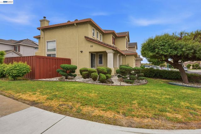 234 Bridgewater Rd, Hayward, CA 94544