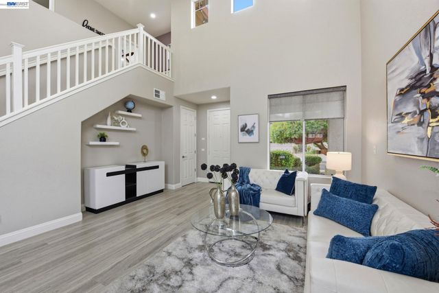 234 Bridgewater Rd, Hayward, CA 94544