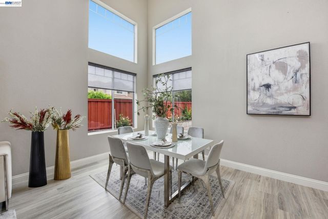 234 Bridgewater Rd, Hayward, CA 94544