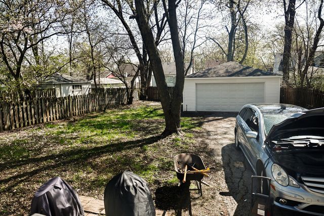 14751 Perry Avenue, South Holland, IL 60473