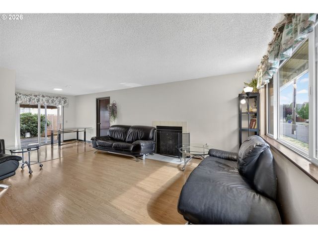 5615 Se 97TH Ave, Portland, OR 97266