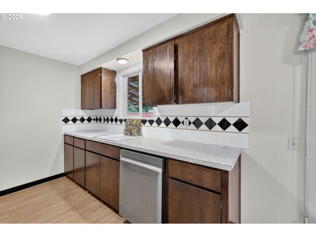 5615 Se 97TH Ave, Portland, OR 97266
