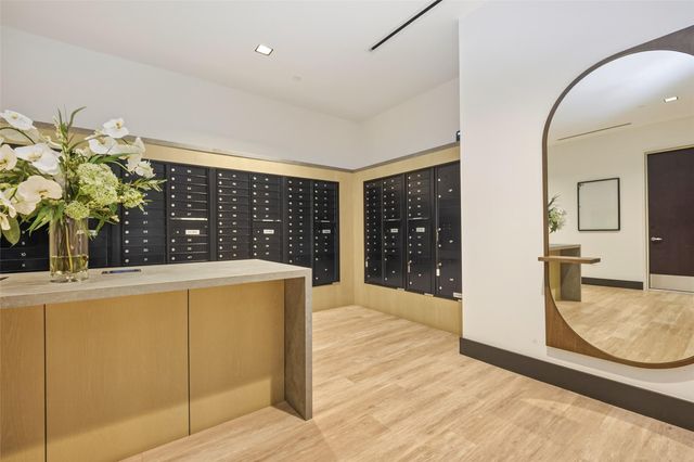1711 Allen Parkway 1703, Houston, TX 77019