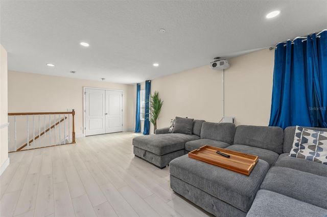 10507 CABBAGE TREE LOOP, Orlando, FL 32825