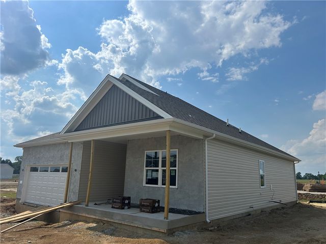 506 Grapewin Drive, Xenia, OH 45385