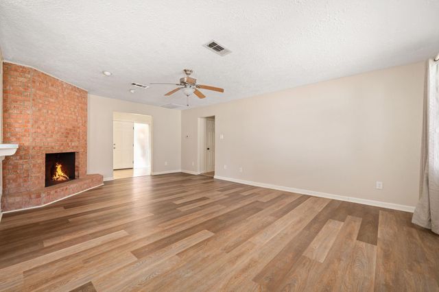 119 Ravenhead Drive, Houston, TX 77034