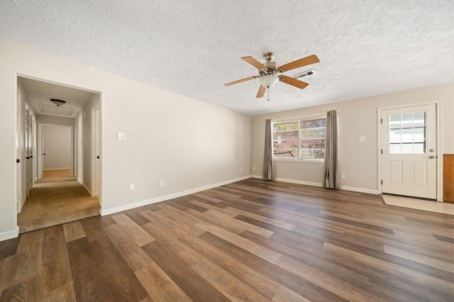 119 Ravenhead Drive, Houston, TX 77034