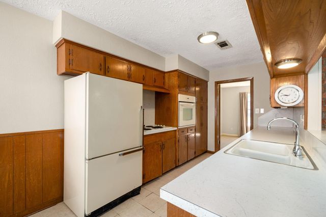 119 Ravenhead Drive, Houston, TX 77034