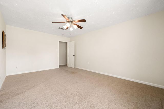 119 Ravenhead Drive, Houston, TX 77034