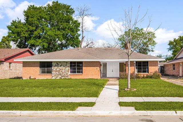 119 Ravenhead Drive, Houston, TX 77034