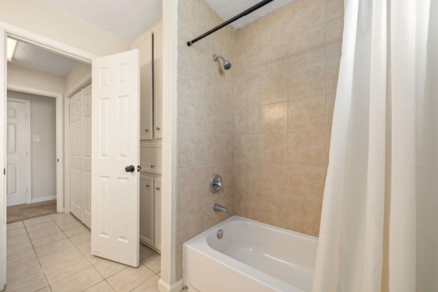 119 Ravenhead Drive, Houston, TX 77034