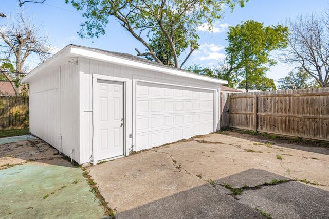 119 Ravenhead Drive, Houston, TX 77034