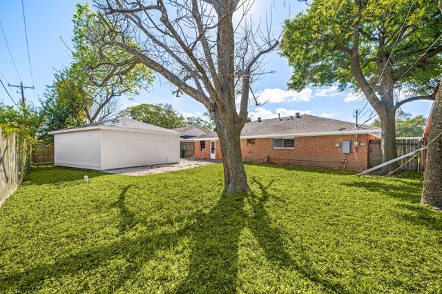 119 Ravenhead Drive, Houston, TX 77034