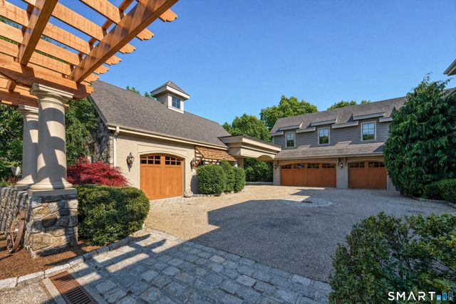 49 Middle River Road, Danbury, CT 06811