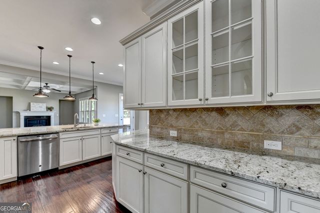 6050 Gallop Court, Suwanee, GA 30024