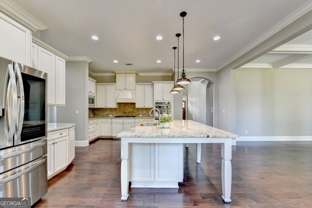 6050 Gallop Court, Suwanee, GA 30024