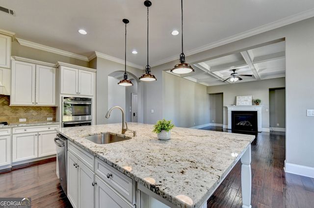 6050 Gallop Court, Suwanee, GA 30024