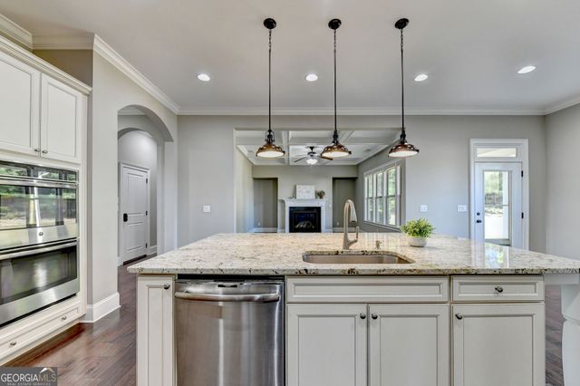 6050 Gallop Court, Suwanee, GA 30024