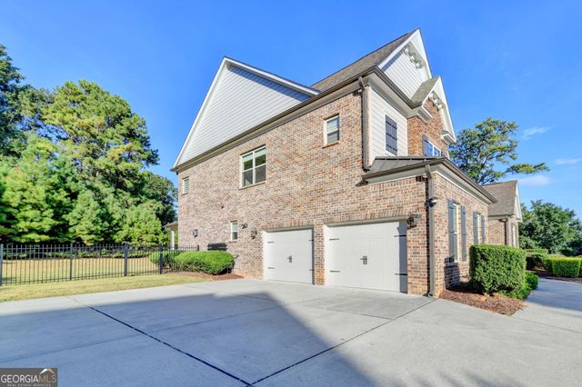6050 Gallop Court, Suwanee, GA 30024