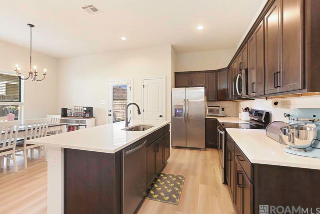 9715 Magical Ln, Denham Springs, LA 70726