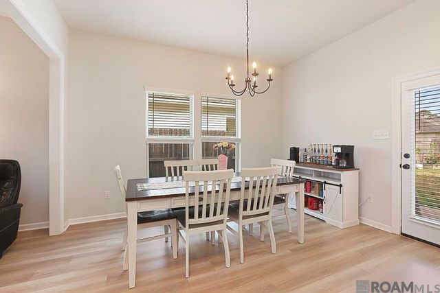 9715 Magical Ln, Denham Springs, LA 70726