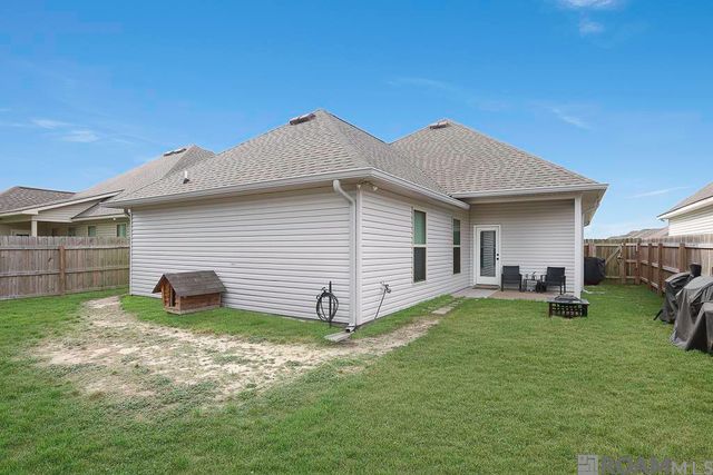 9715 Magical Ln, Denham Springs, LA 70726