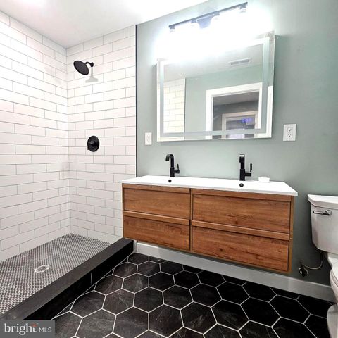 4920 N CAMAC ST, Philadelphia, PA 19141