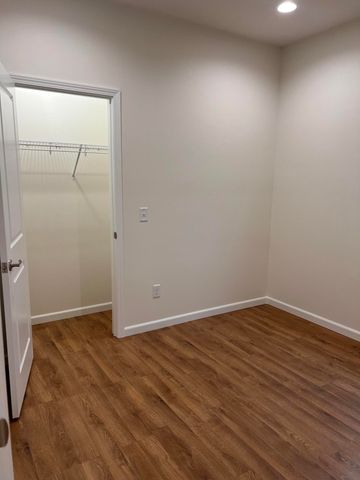 716-718 W Division Street, Springfield, MO 65803