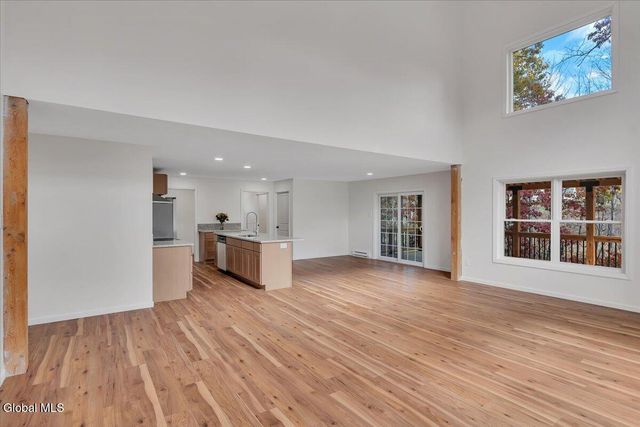 399 Snyders Corner Road, Poestenkill, NY 12018