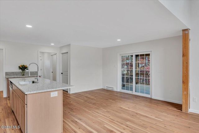 399 Snyders Corner Road, Poestenkill, NY 12018