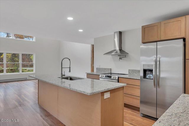 399 Snyders Corner Road, Poestenkill, NY 12018