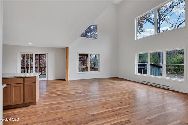 399 Snyders Corner Road, Poestenkill, NY 12018