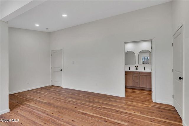 399 Snyders Corner Road, Poestenkill, NY 12018