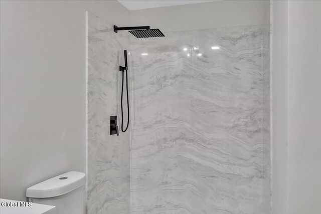 399 Snyders Corner Road, Poestenkill, NY 12018