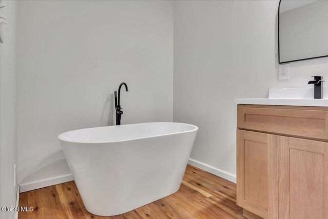 399 Snyders Corner Road, Poestenkill, NY 12018