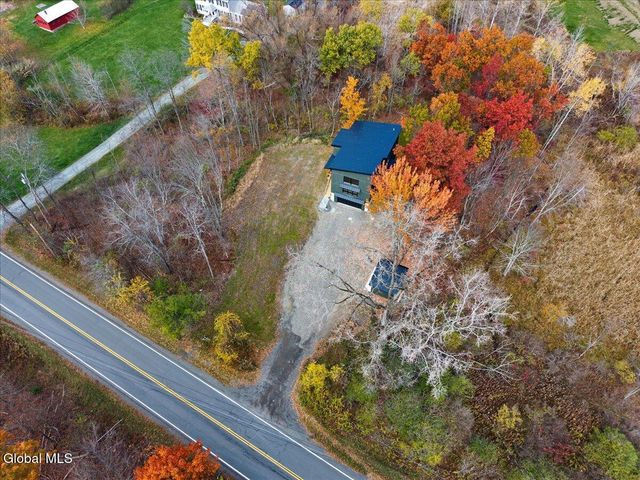 399 Snyders Corner Road, Poestenkill, NY 12018