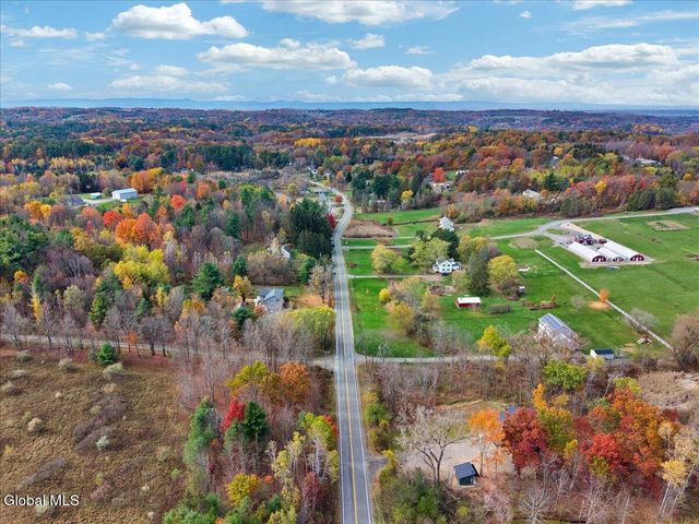 399 Snyders Corner Road, Poestenkill, NY 12018